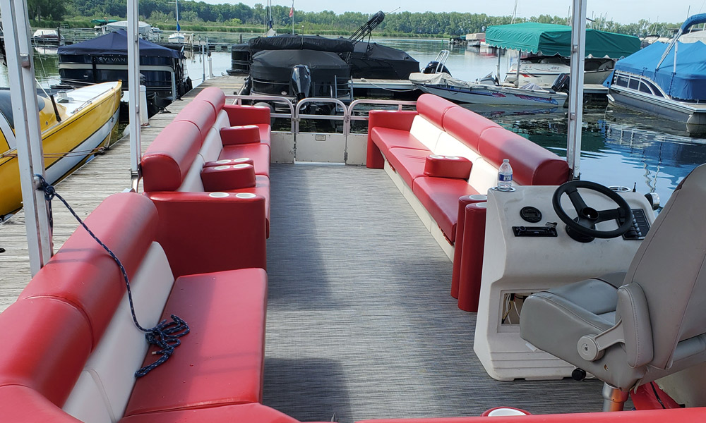 badger-pontoon-charters-pontoon-rentals-WI