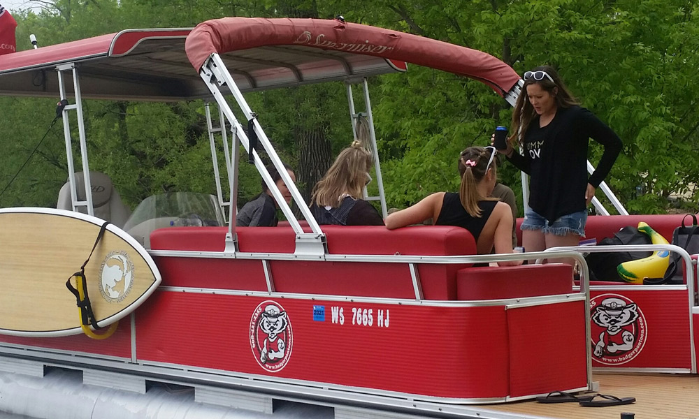 boat-charters-in-madison-wi-lake-mendota