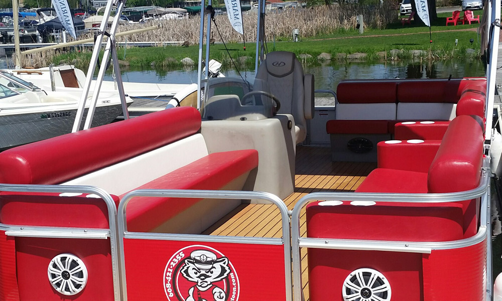 Badger Pontoon boat rental service company in Madison WI Badger